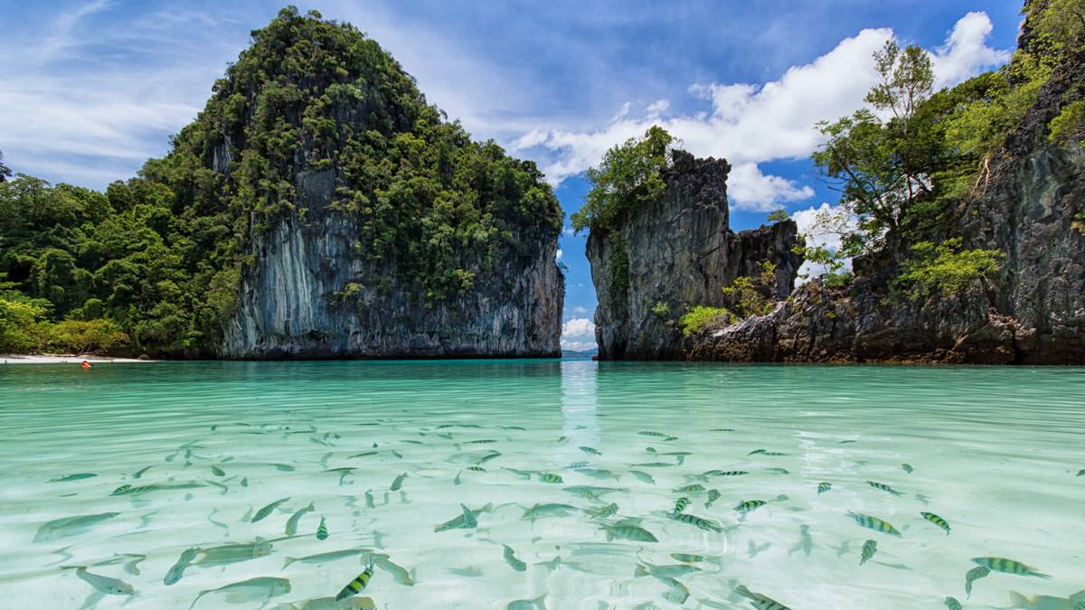 Koh Hong with crystal water and beautiful limestone rock